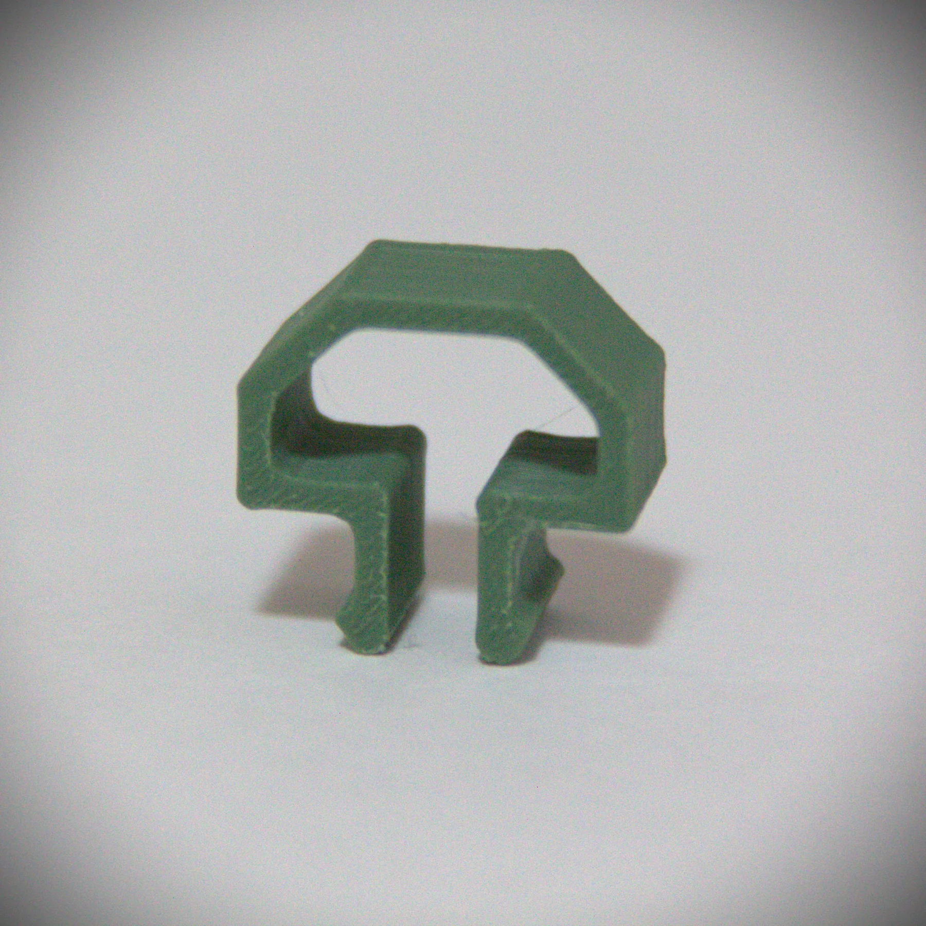 Green KT-11 cable management clip